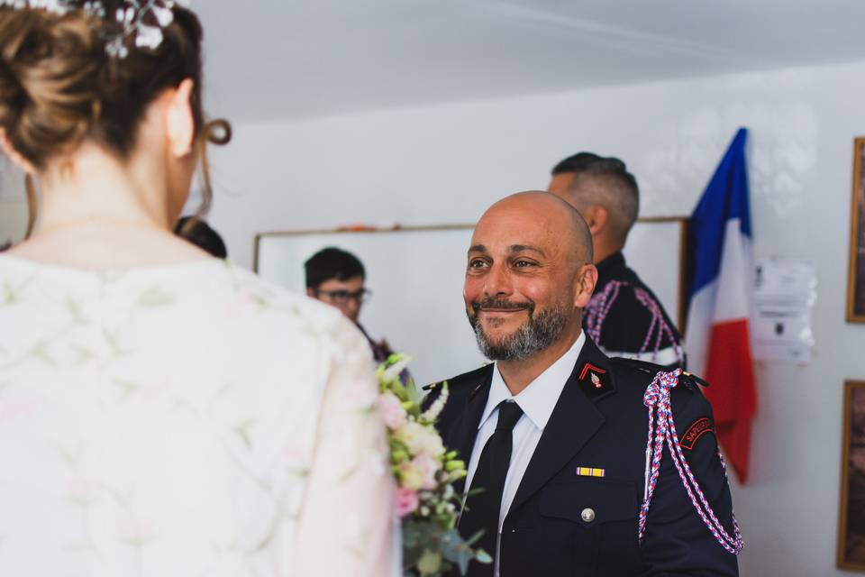 Regard à la mairie