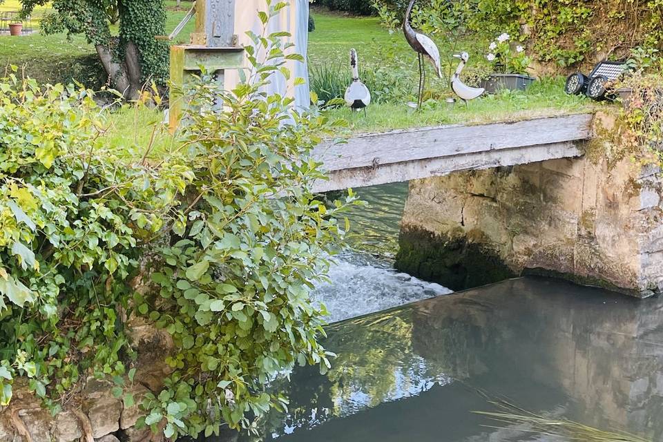 Mariés Cascade Moulin