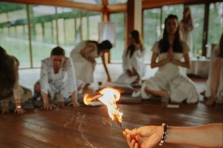 Cérémonie du feu sacré