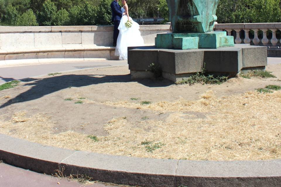 Mariage à Paris, Bir-Hakeim