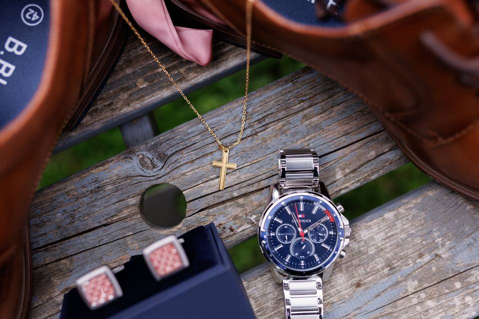 Détails accessoires marié