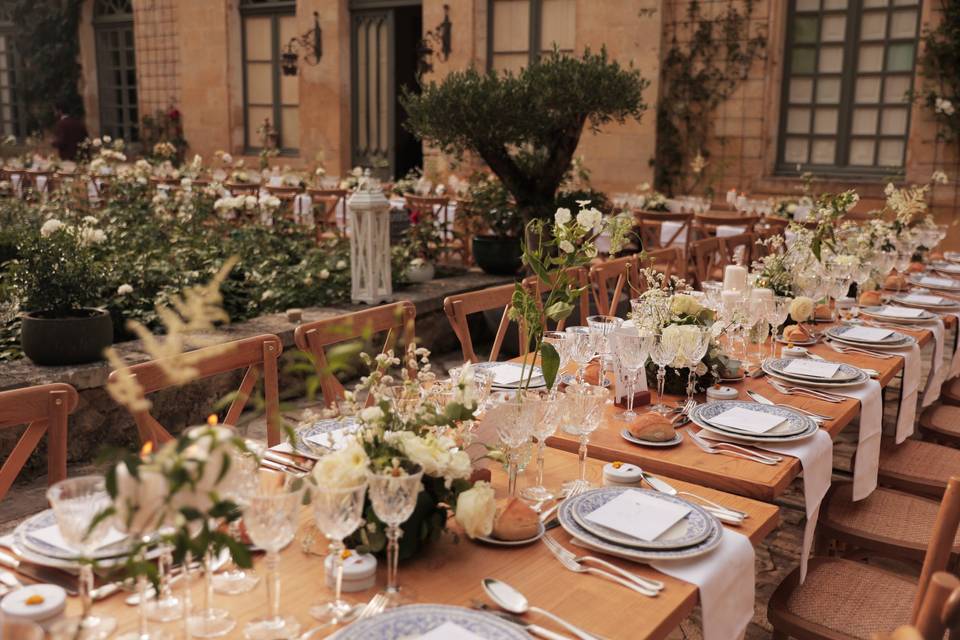 Dîner dans la Cour