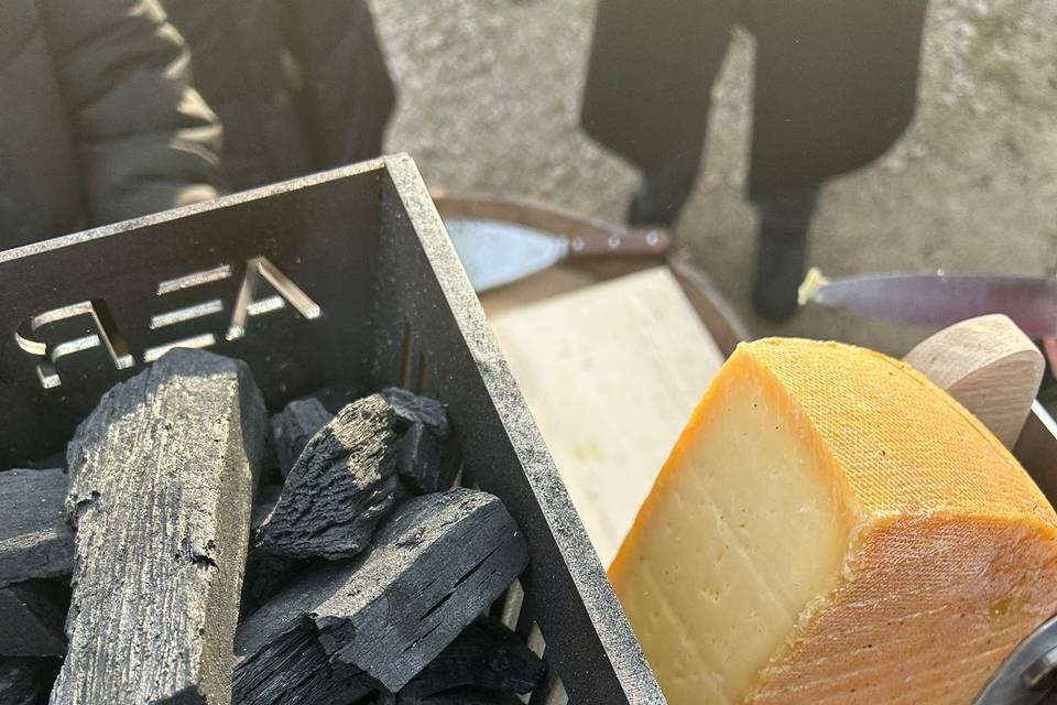 Raclette au feu de bois