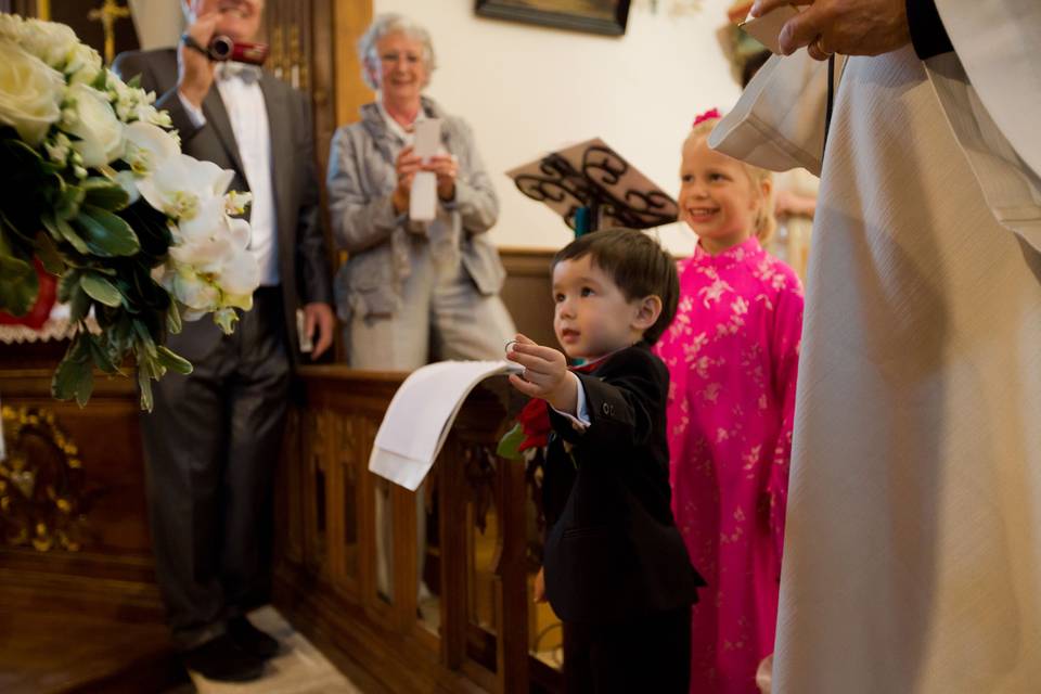 Entrée de la mariée à l'église