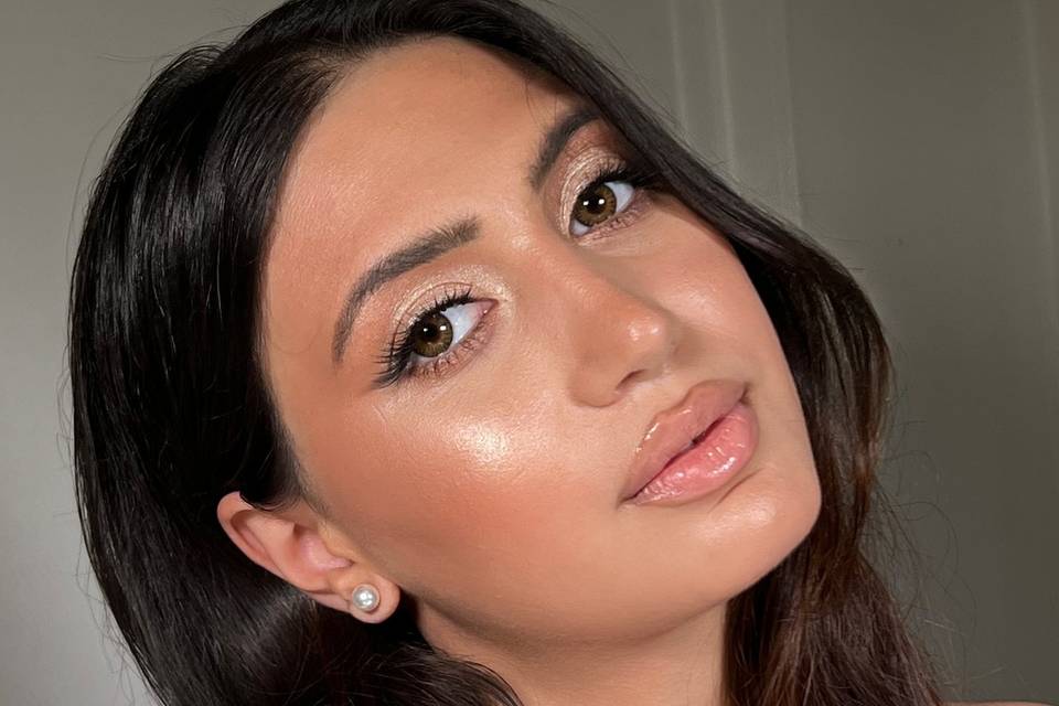 Amandine M Makeup