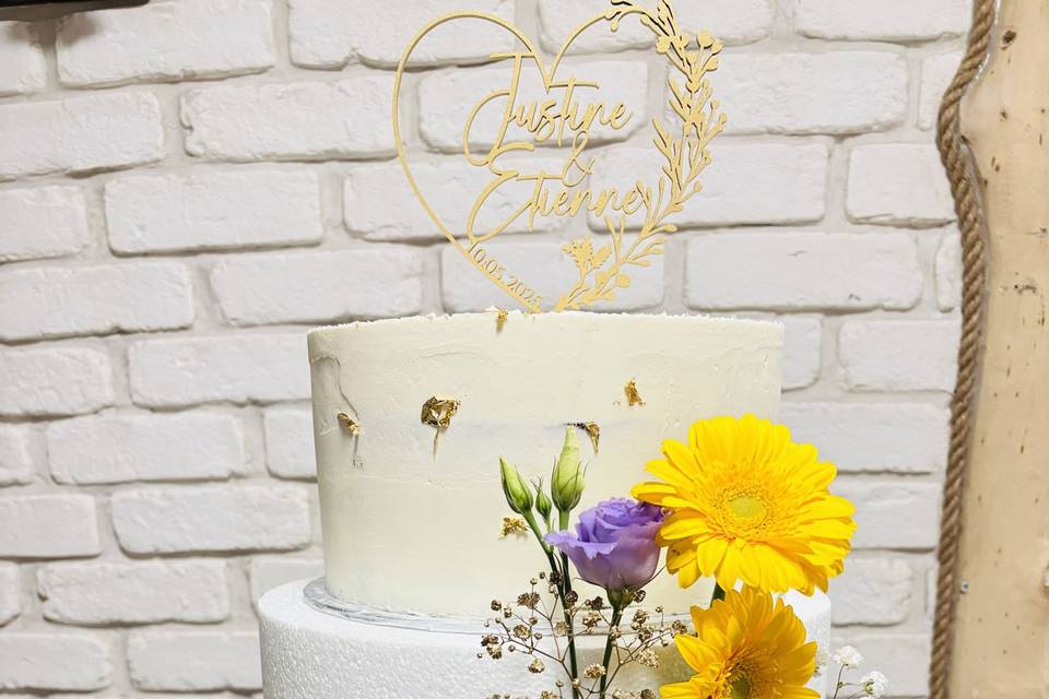 Wedding cake floral