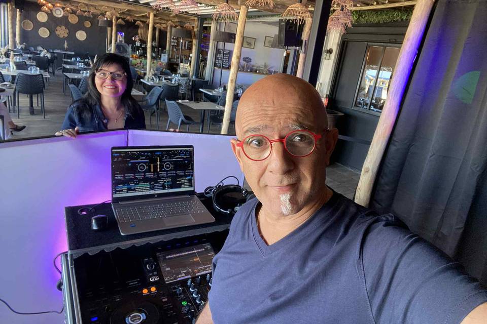 DJ 80