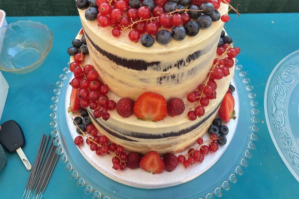 Nude cake fruits rouges