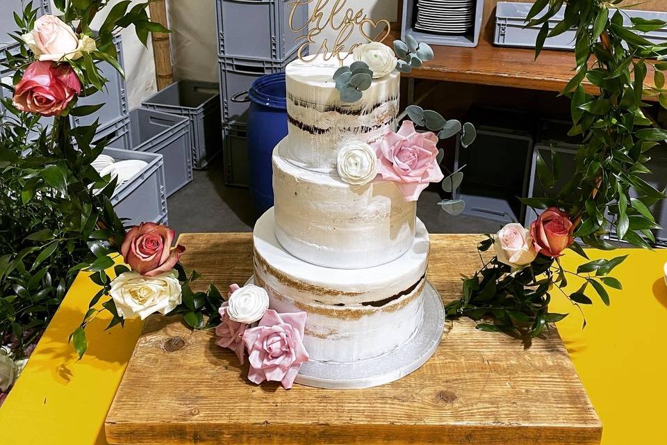 Wedding cake fleuris