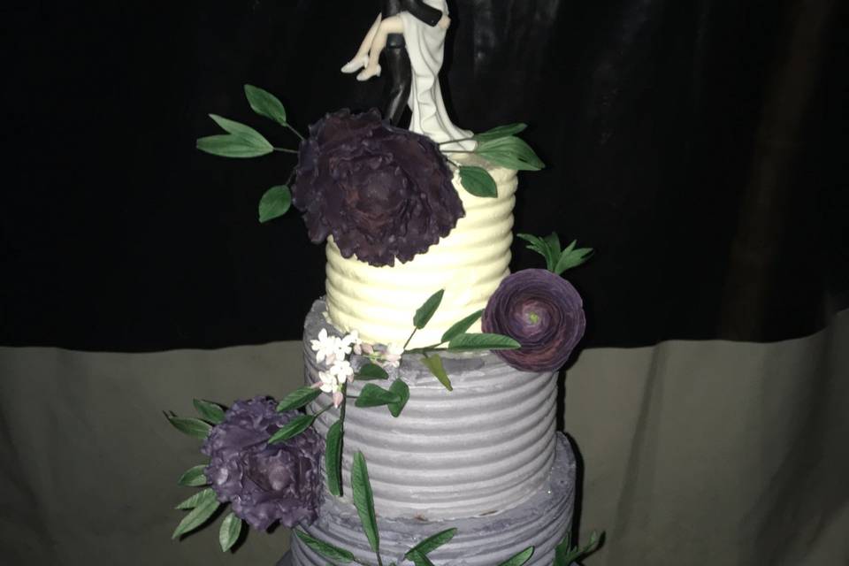 Wedding cake dégradé de violet
