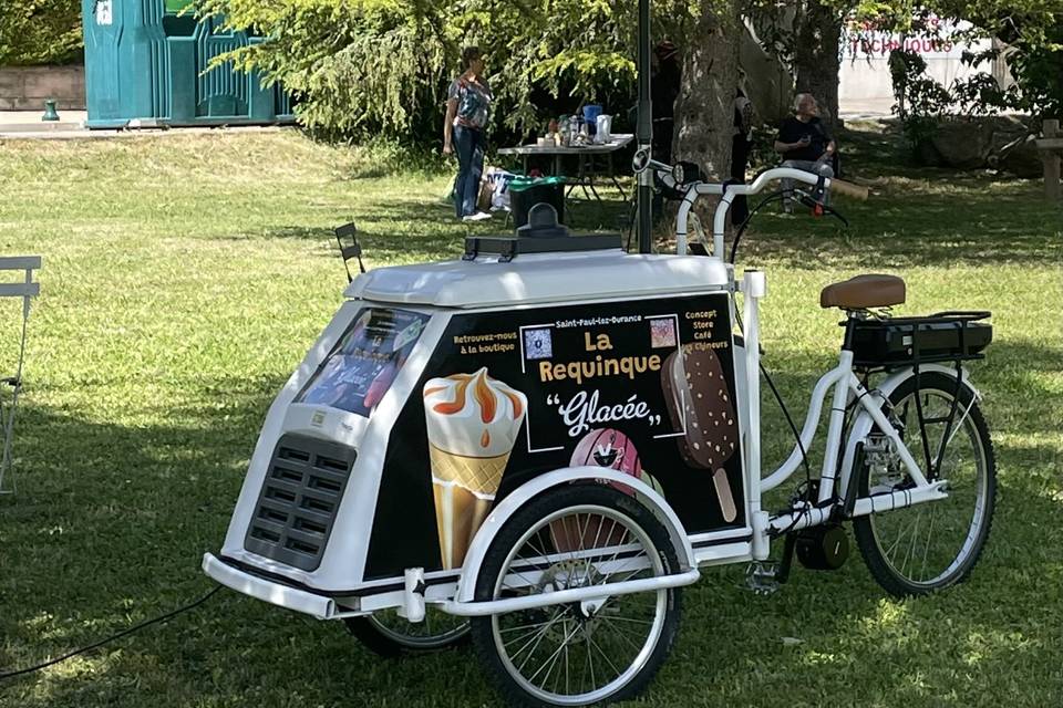 Triporteur glacier