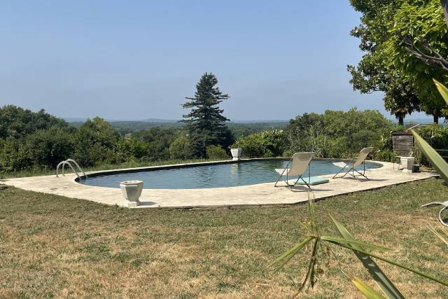 La piscine ancienne de retour