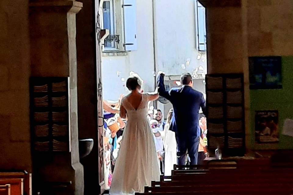 Sortie d'église en chanson