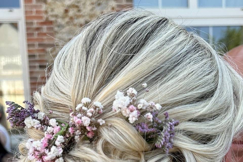 Fleurs cheveux