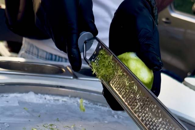 Des zest de citron frais
