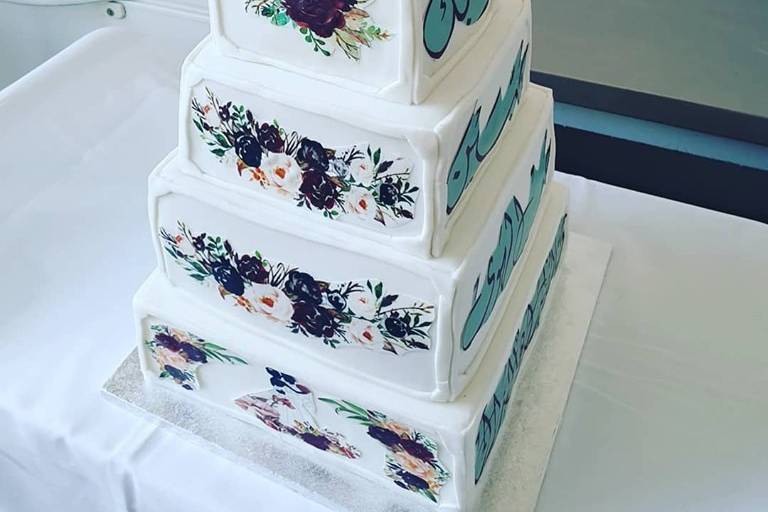 wedding cake bleu et argent