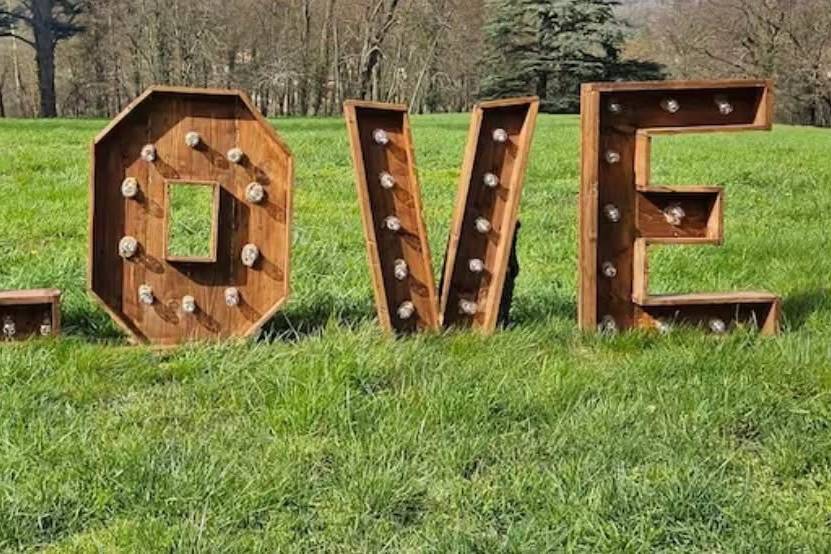 LETTRE LOVE 1M de hauteur