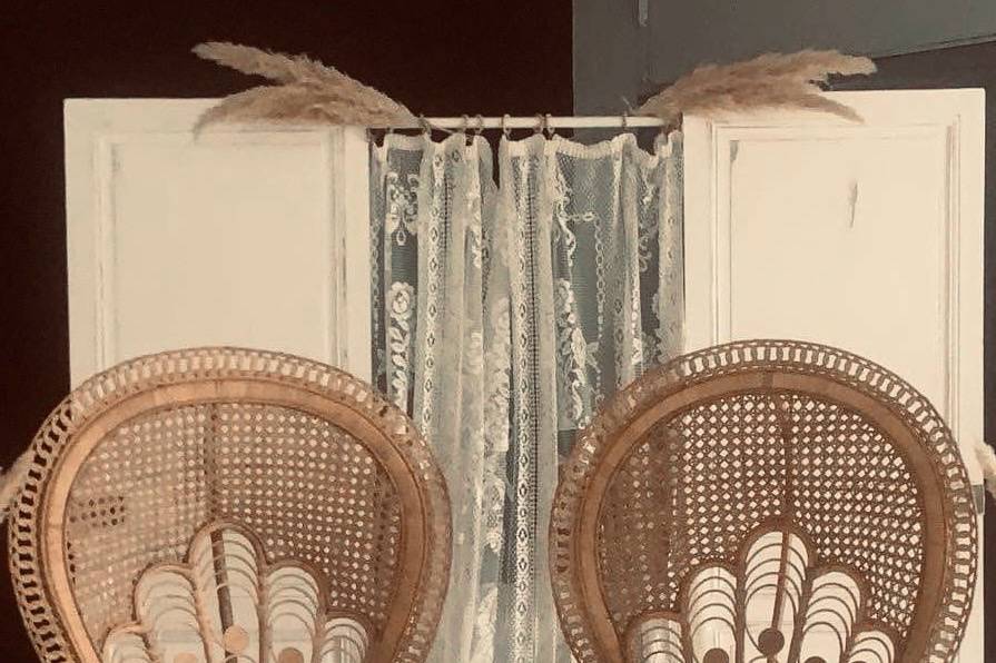 Fauteuils avec portes ancienne