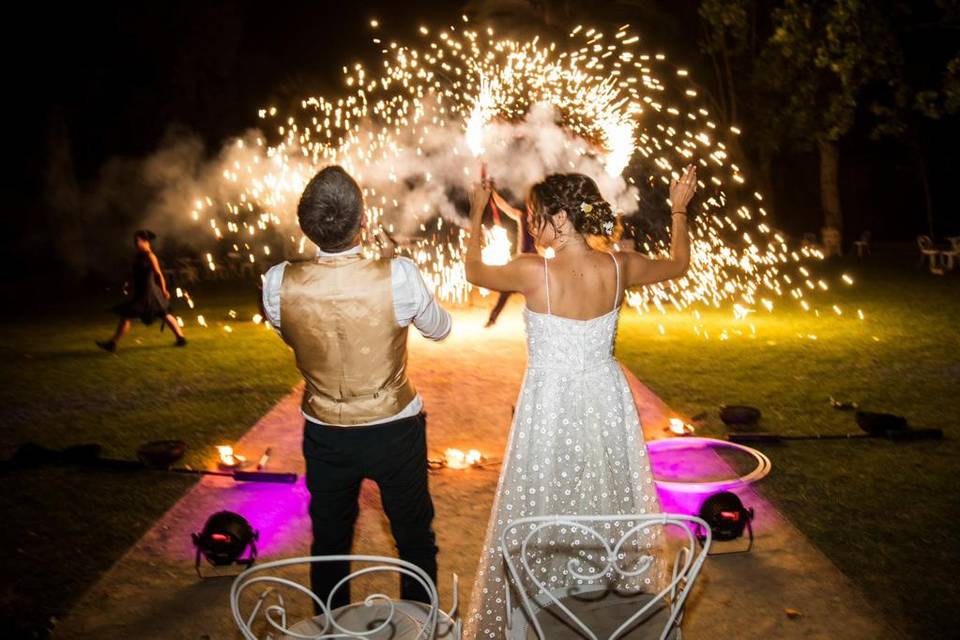 Feu d’artifice dansé.