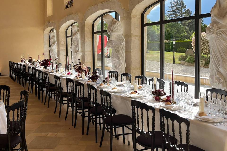 Décoration de salle bordeaux