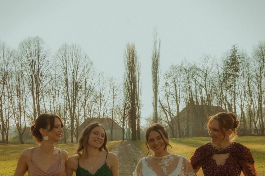 Team bride