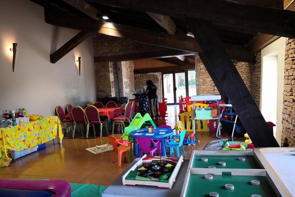 Salle de jeux garderie enfants