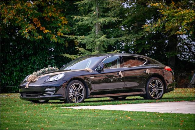 La voiture des mariés