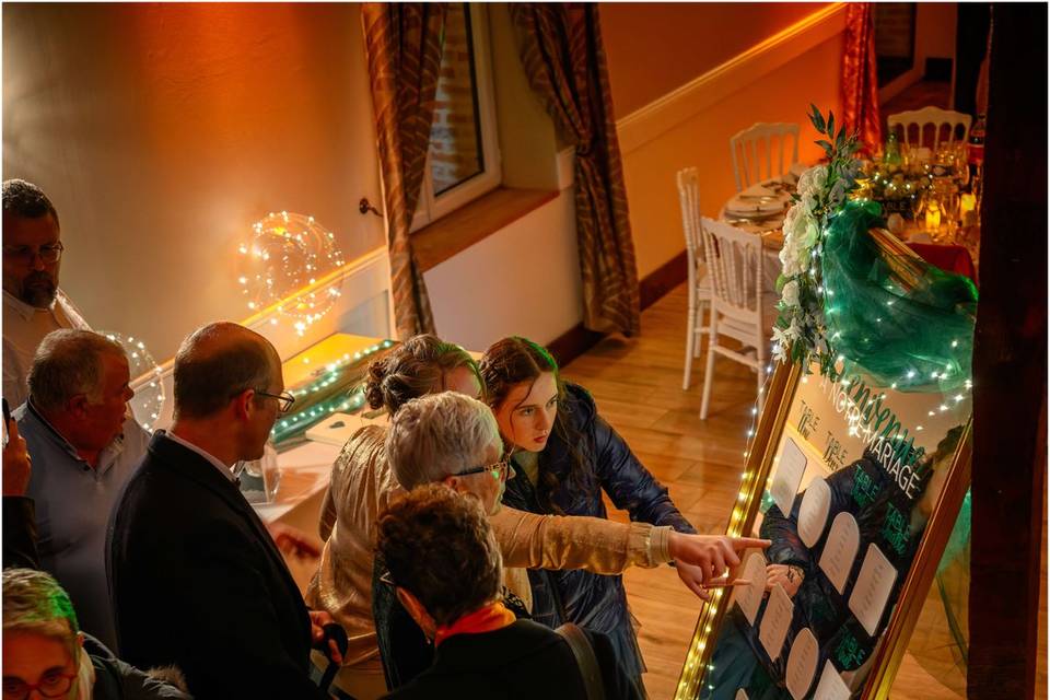 Entrée En Salle Des Invités