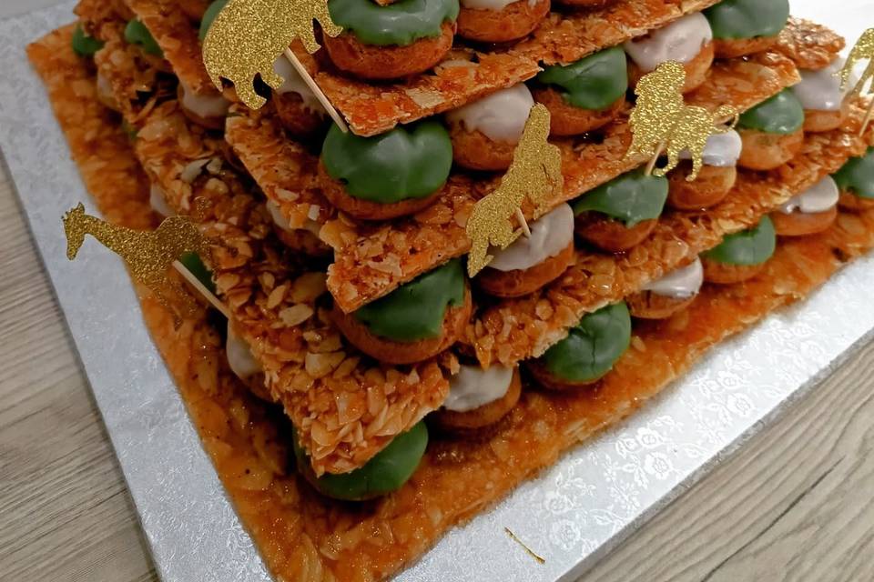 Pièce montée pyramide