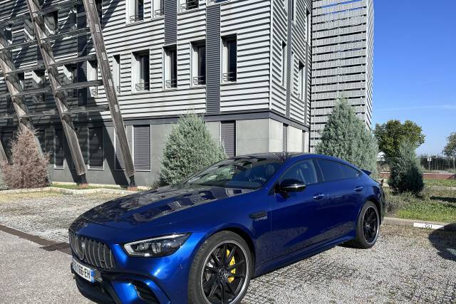 MERCEDES GT63S AMG
