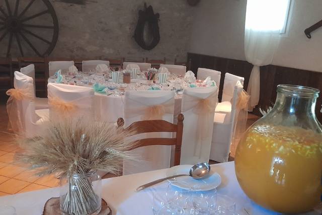 Mariage dans les tons beige, l