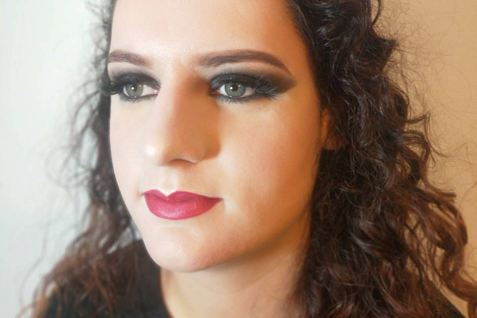 Makeup charbonneux