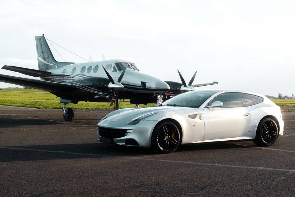 Location Ferrari FF V12