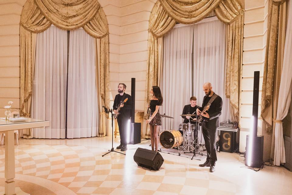 Maryann Live Band