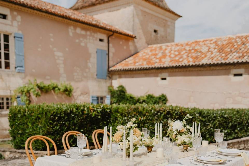 Table avec compositions