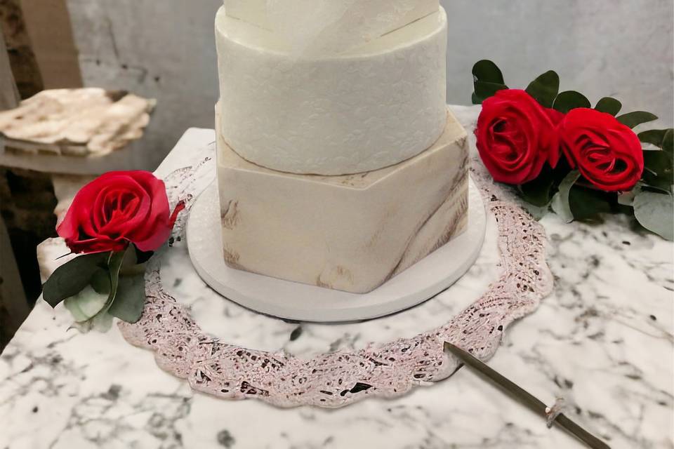 Classic wedding cake