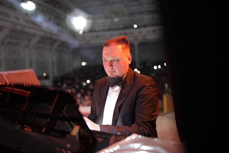 Dmytro Miroshkin