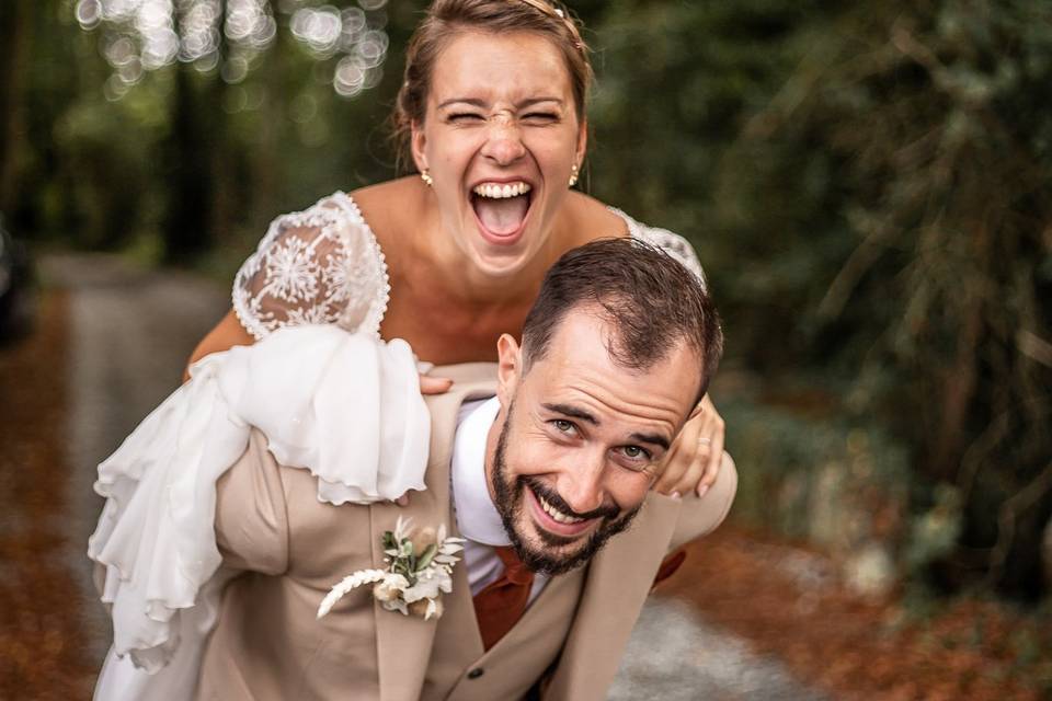 Shooting couple