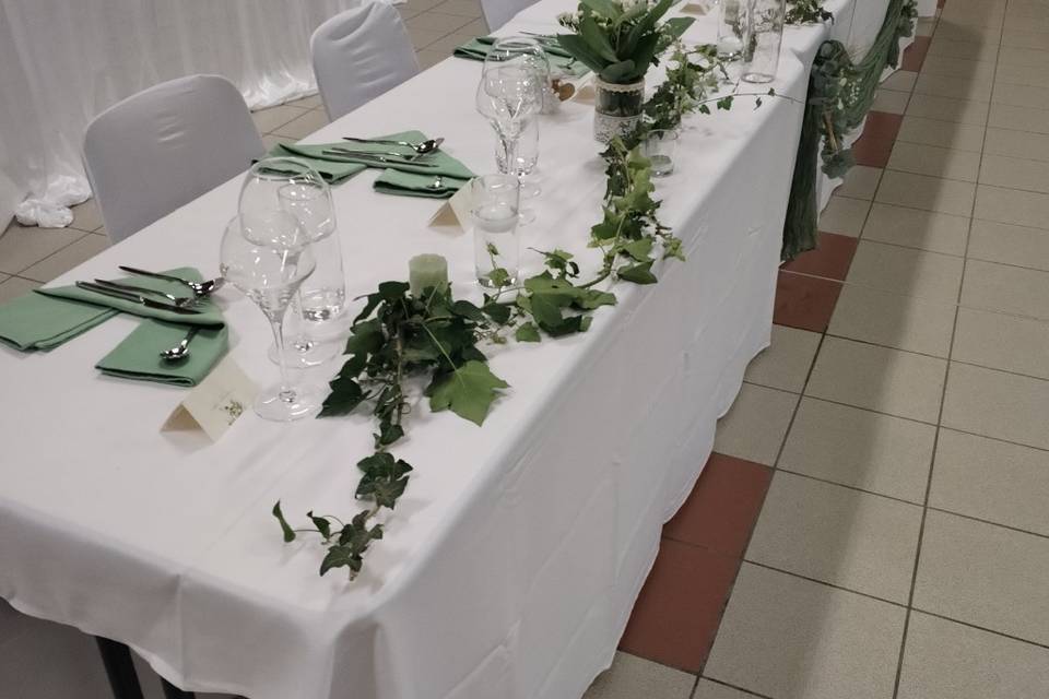 Table d'honneur vert sauge