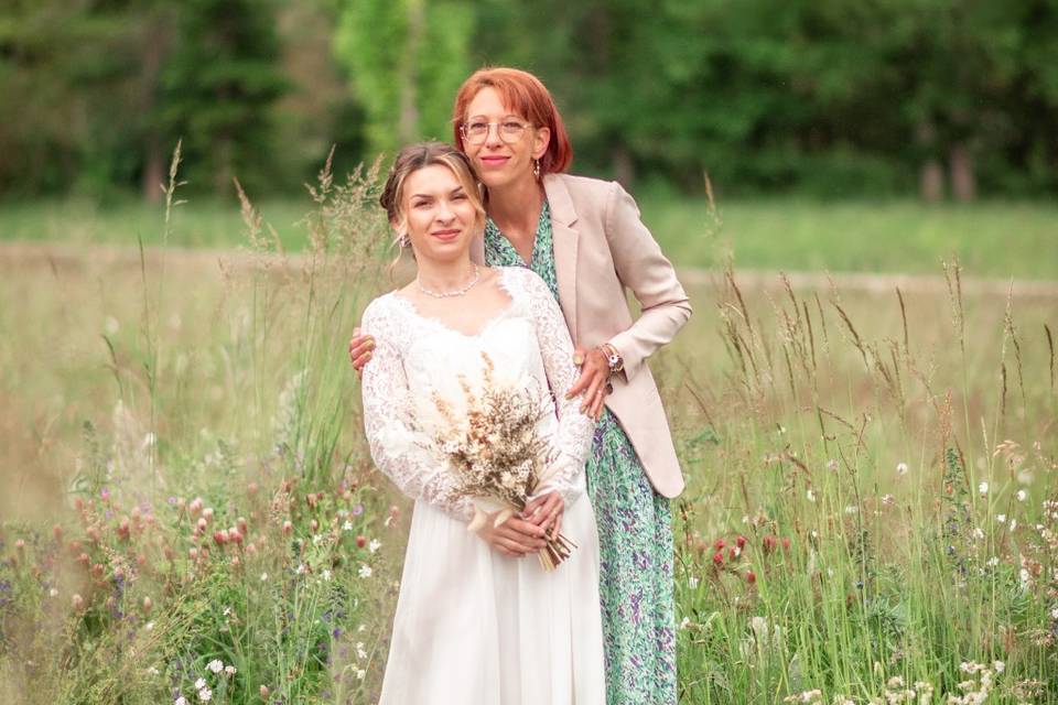 La mariée avec sa maman