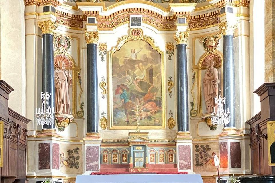 Composition médicis église