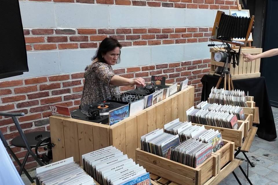 Le Bar à Vinyles La Ferme du V