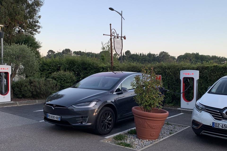Tesla Model X