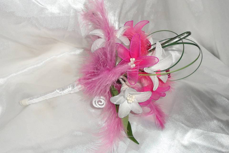 Bouquet artisanal rose et blanc