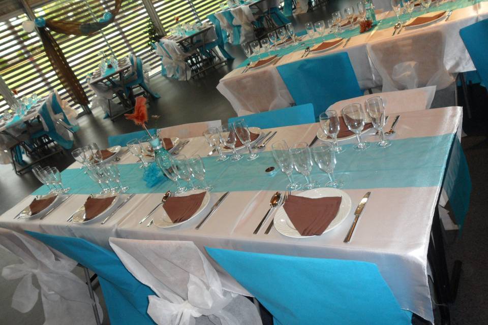 Mariage turquoi blanc et choco