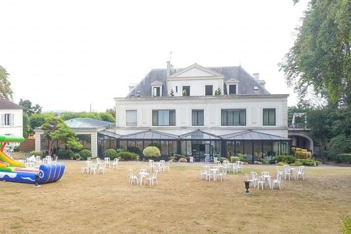 Le Château de Gency