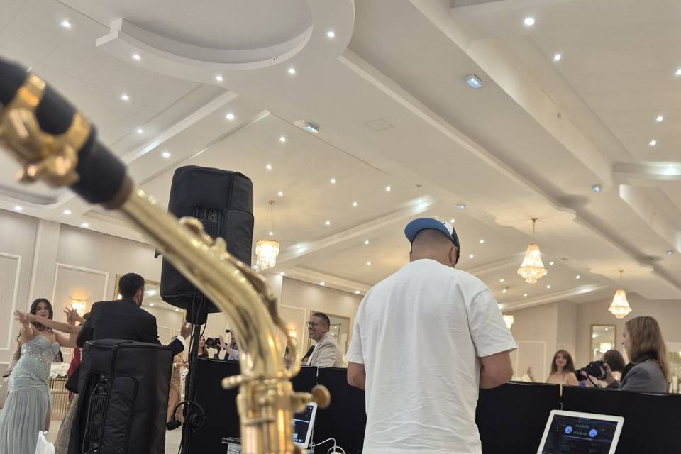 Dj & sax