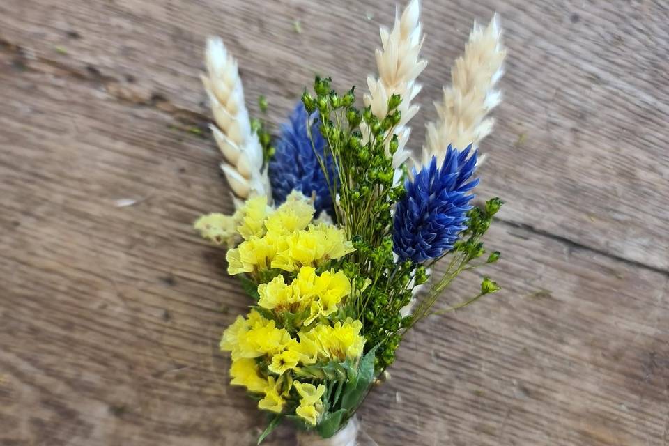 Boutonnière fleurs séchées