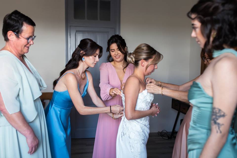 Préparatifs de la mariée