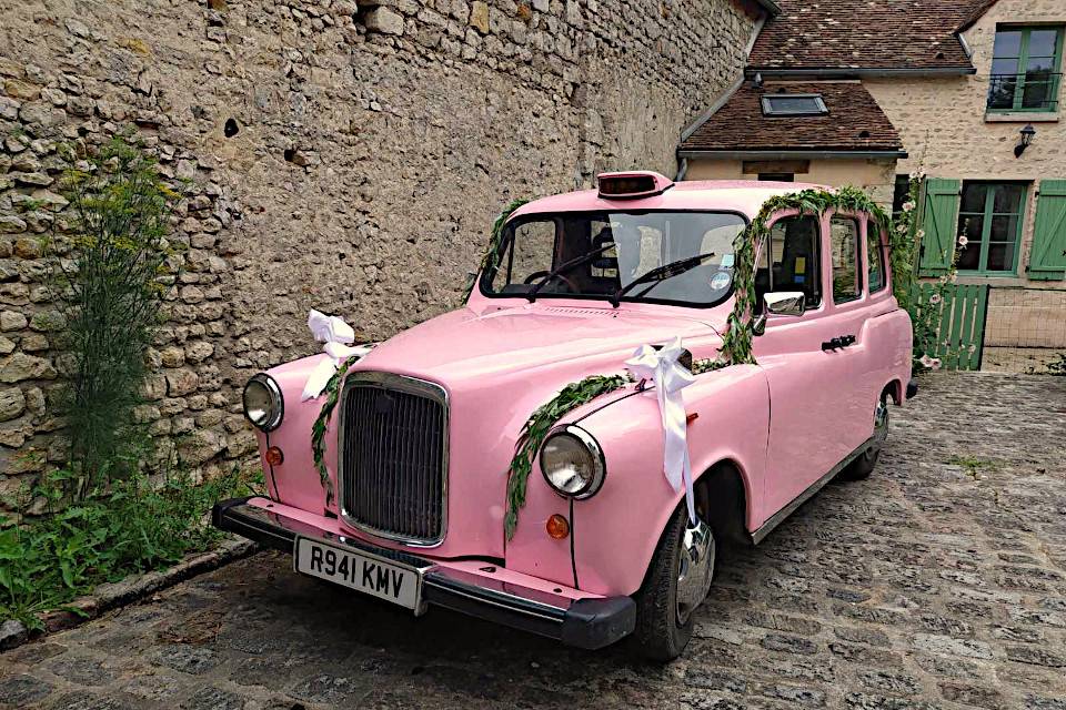 Taxi anglais rose unique